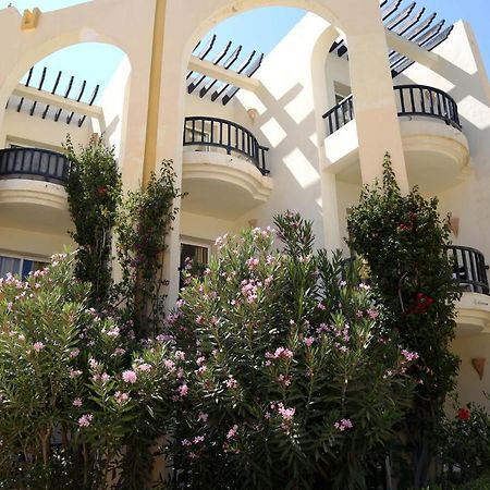 Eden Star Resort Зарзис Екстериор снимка